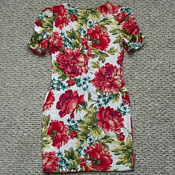 SALE! Forever 21 Floral Dress - Picture 4 of 7